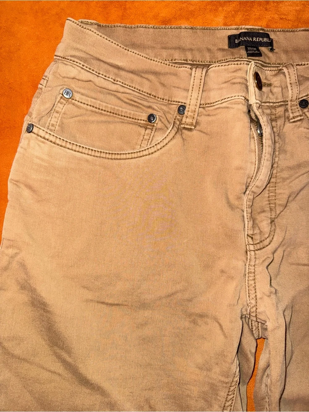 98% Cotton, Banana Republic Light Tan Khaki Chinos, size 32x30